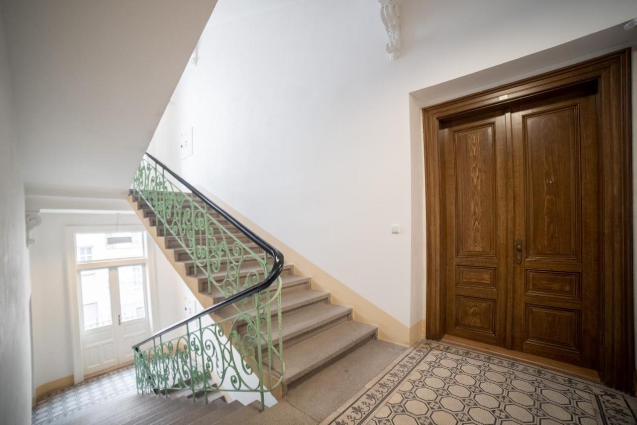 New Apartments Near Dancing House Praga Exterior foto